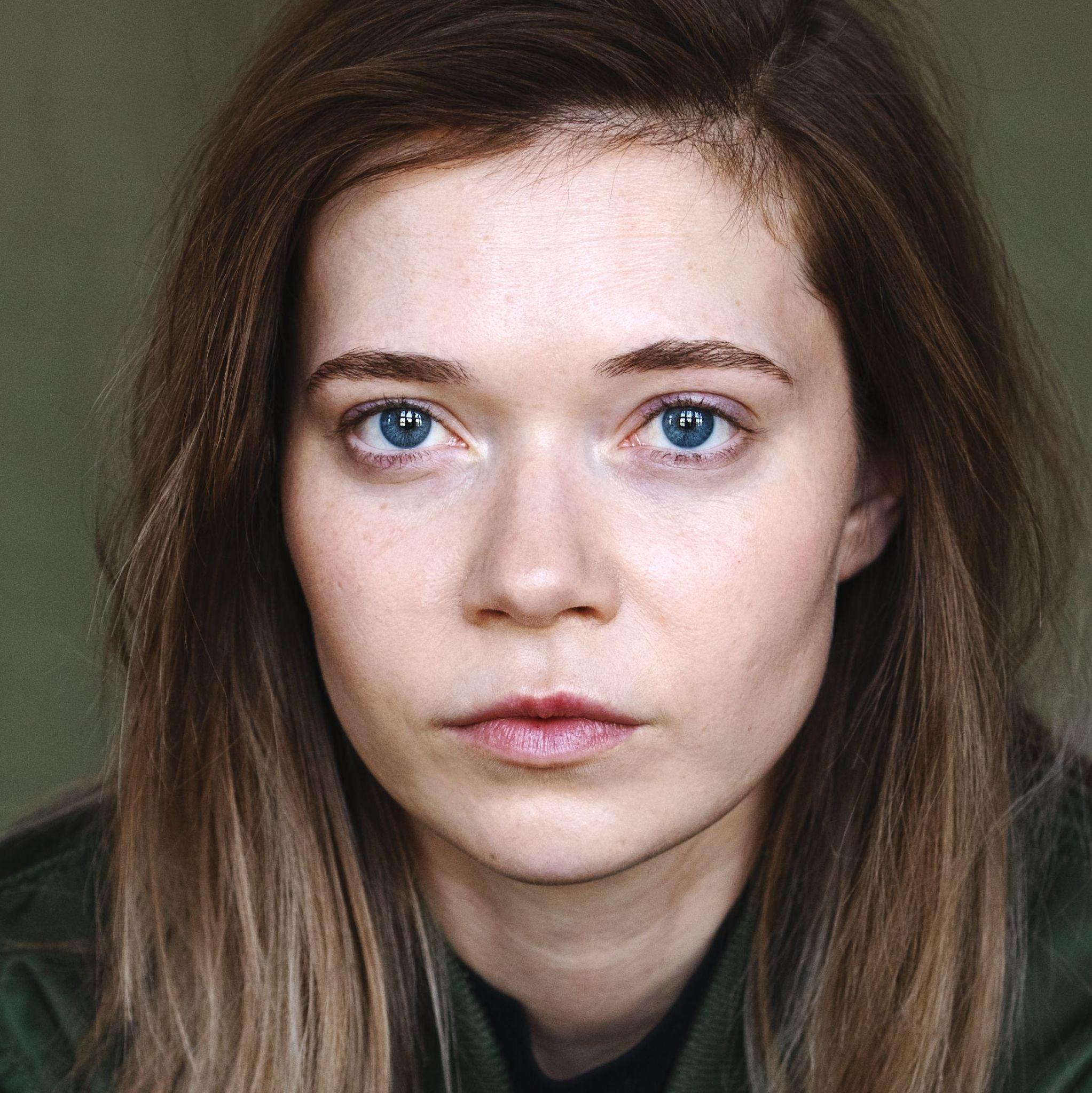 Profile Photo of Farina Flebbe by null