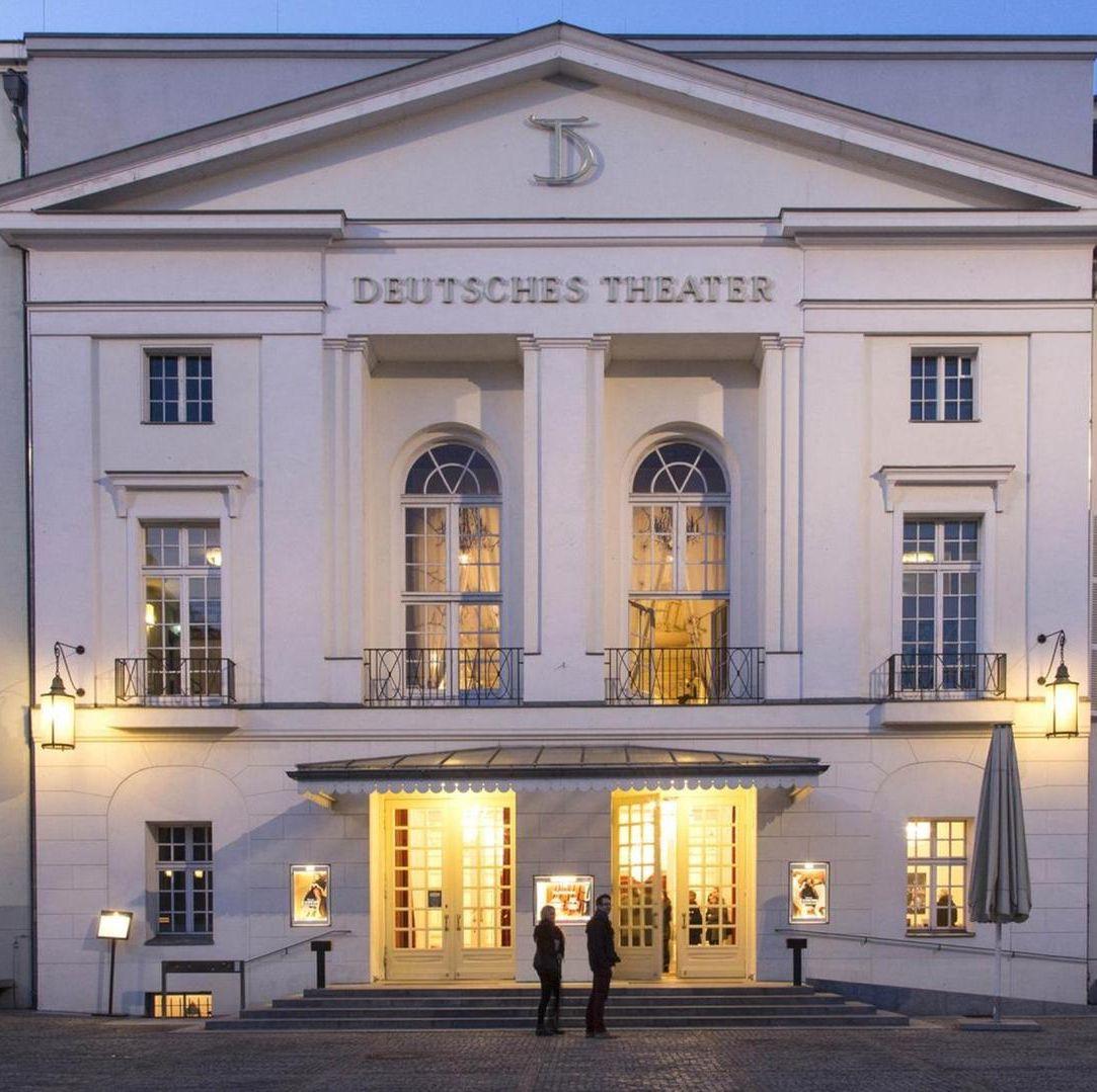 Photo of probt am Deutschen Theater Das Dinner, Regie András Dömötör, Premiere 26.10.