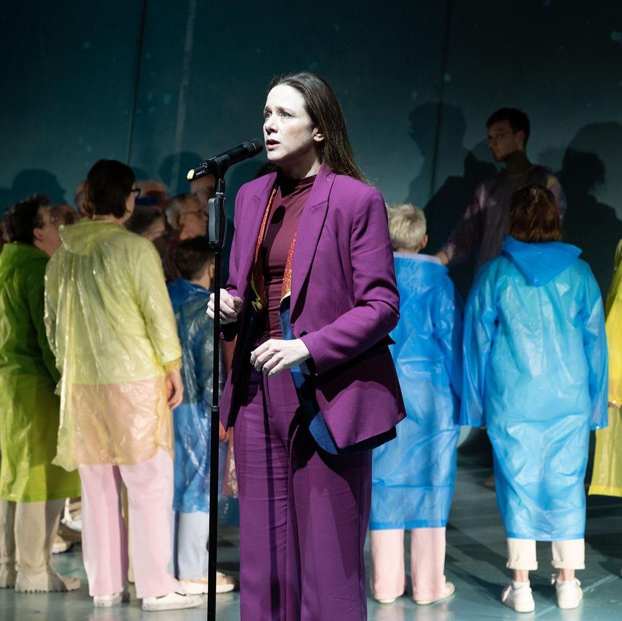 Photo of probt am Staatstheater Hannover Und alle so still, Regie Jorinde Dröse, Premiere 16.2.